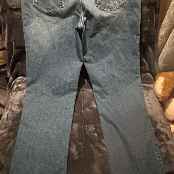 NWT Eddie Bauer stay shape straight leg demin jeans size 12 - Picture 4 of 5